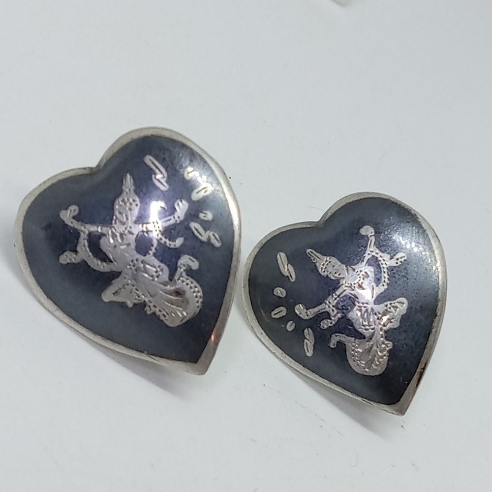 * vintage antique Niello Siam dancer sterling silver screwback heart earrings